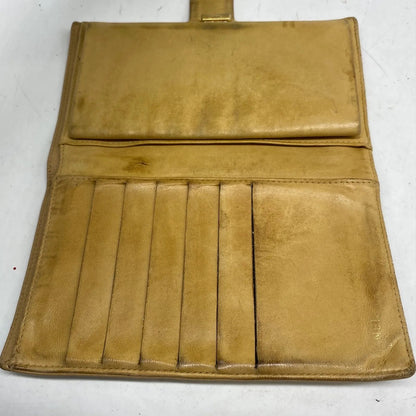 Chanel Wallet Clasp Caviar Leather Beige CC Logo — view 4