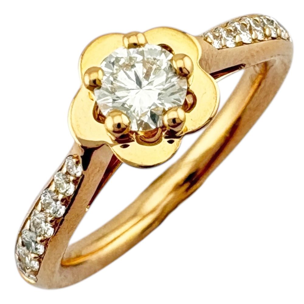 Chanel Camellia Ring 18k Gold Diamond