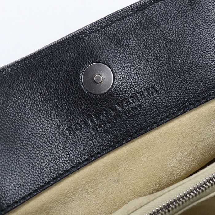 Bottega Veneta Intrecciato Handbag Leather — view 6