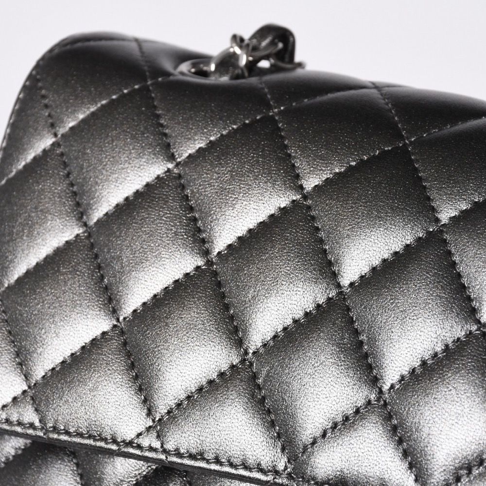 Chanel Quilted 25 Double Flap Chain Shoulder Bag Shine Gray Lambskin Silver — view 6