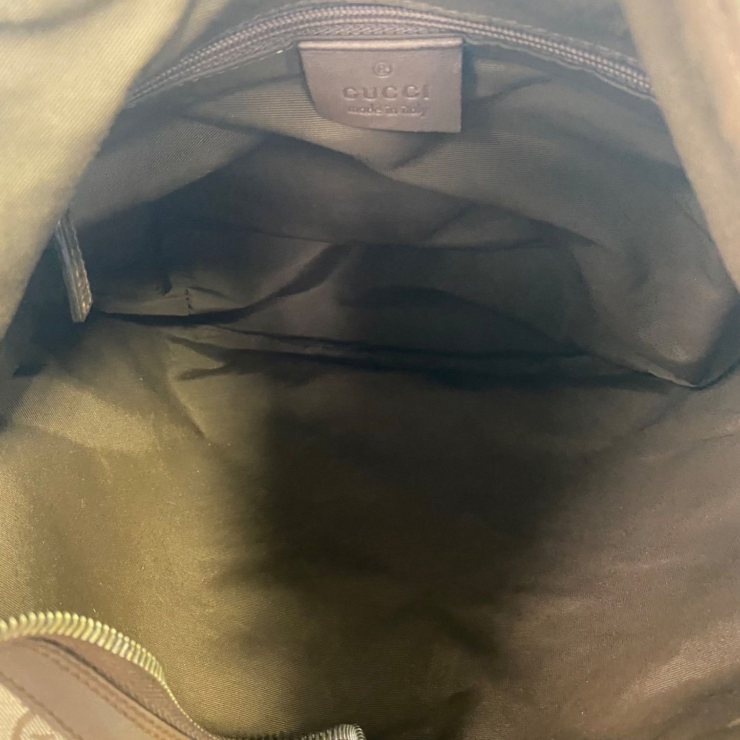 Gucci GG Canvas Shoulder Bag Business Travel — view 9