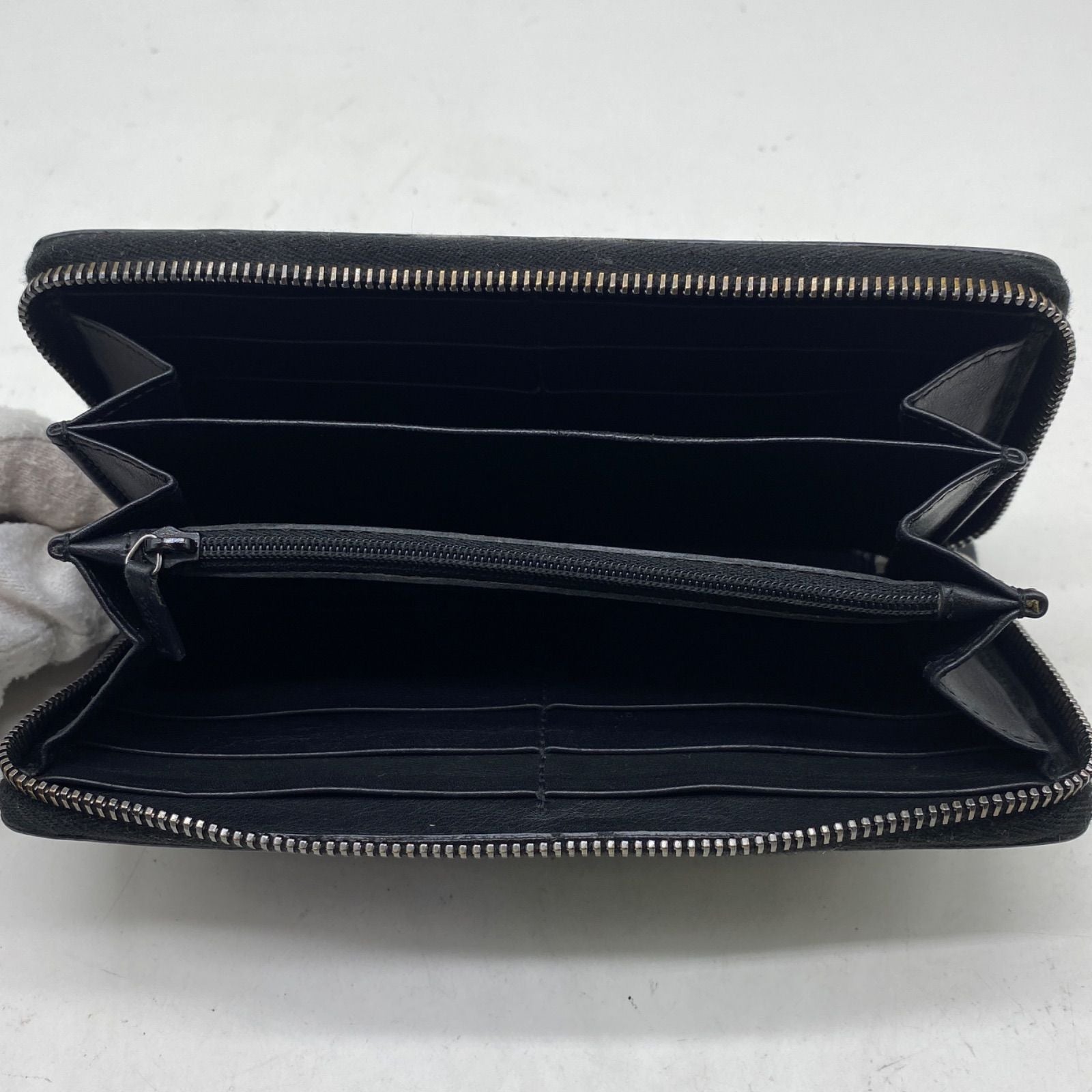 Gucci Wallet Guccissima Round Micro GG Leather Black — view 4