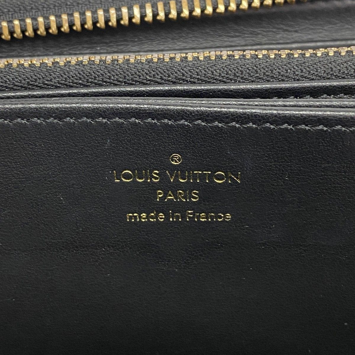 Louis Vuitton Wallet Monogram Embossed Cousin Zippy Noir — view 4