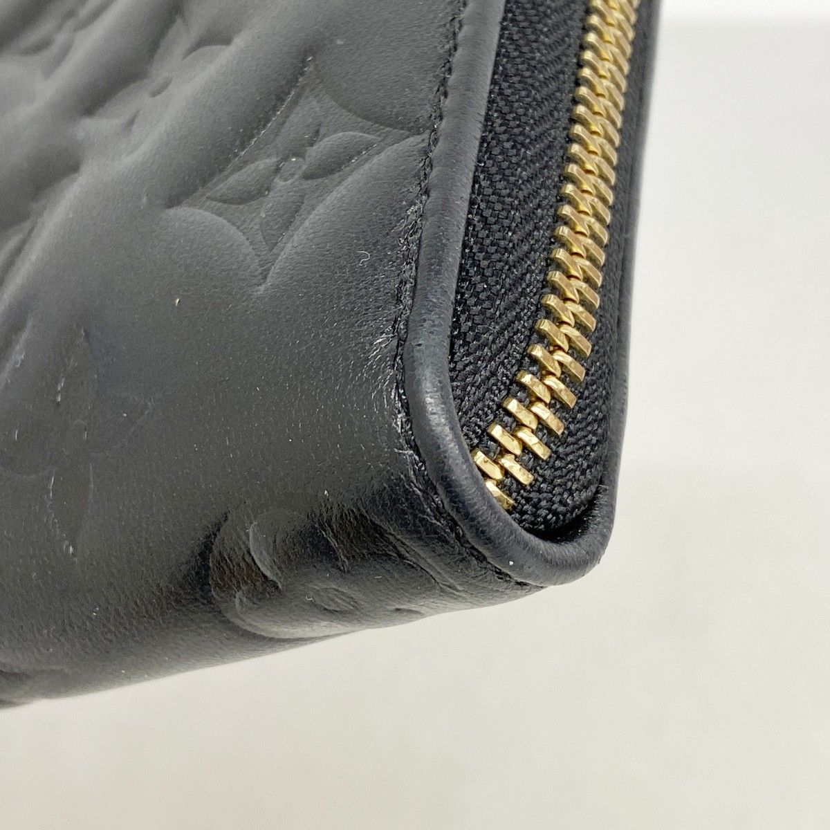 Louis Vuitton Wallet Monogram Embossed Cousin Zippy Noir — view 5