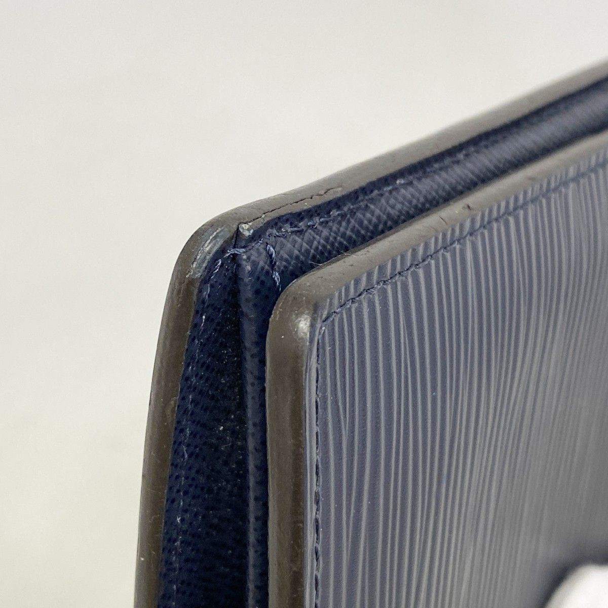 Louis Vuitton Wallet Epi Portefeuille Brazza Blue — view 6