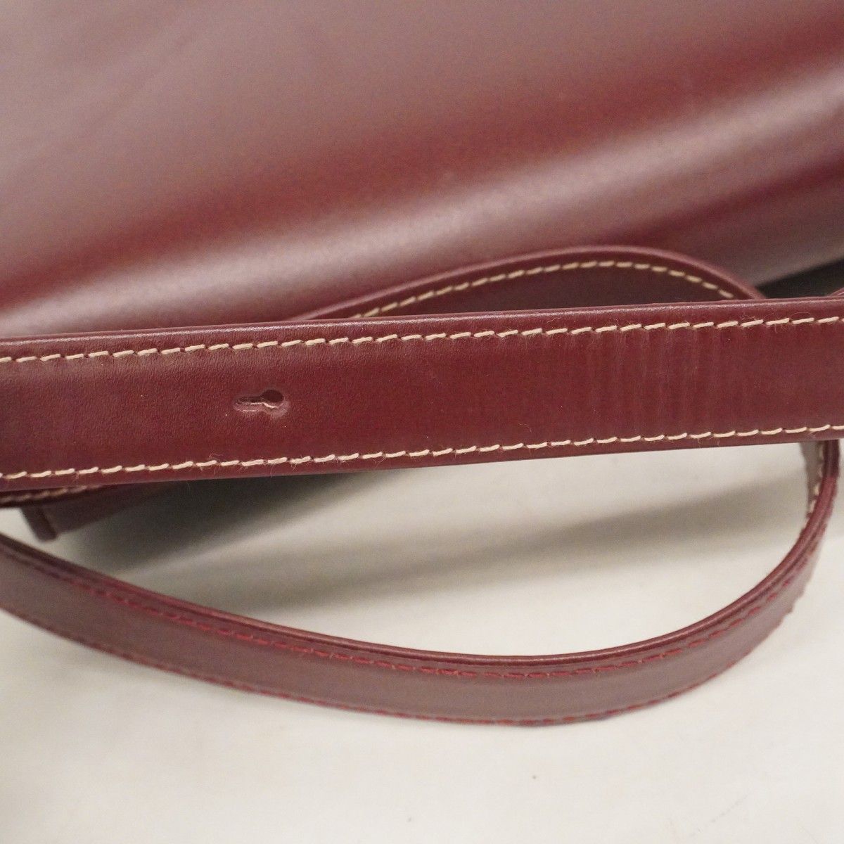 Cartier Shoulder Bag Must Leather Bordeaux Gold — view 8