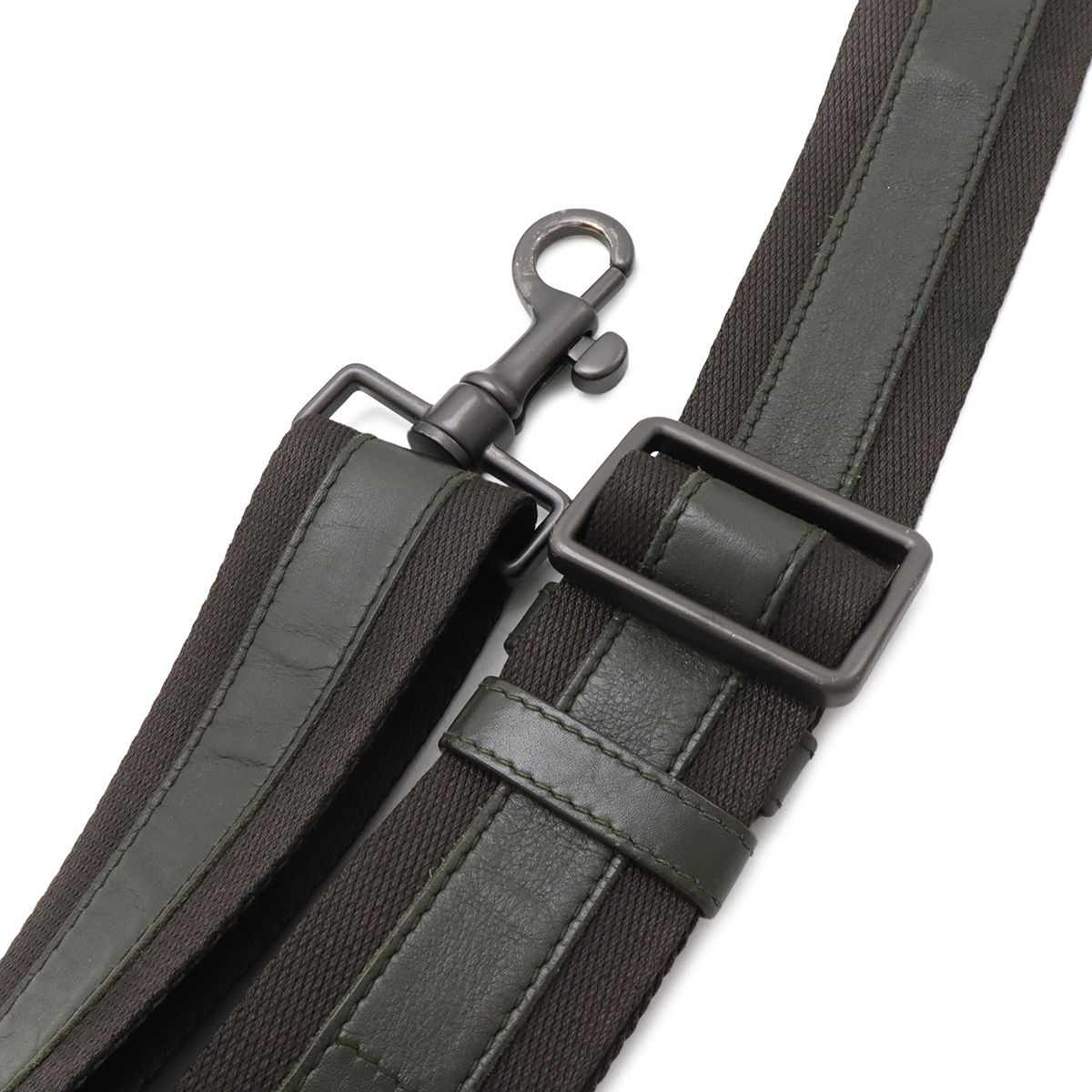 Bottega Veneta Intrecciato Shoulder Bag Crossbody Leather Dark Brown — view 5