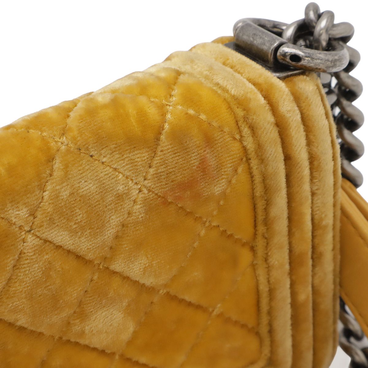 Chanel Quilted CC Logo Chain Shoulder Bag Pochette Velvet Leather Yellow Silver — view 4