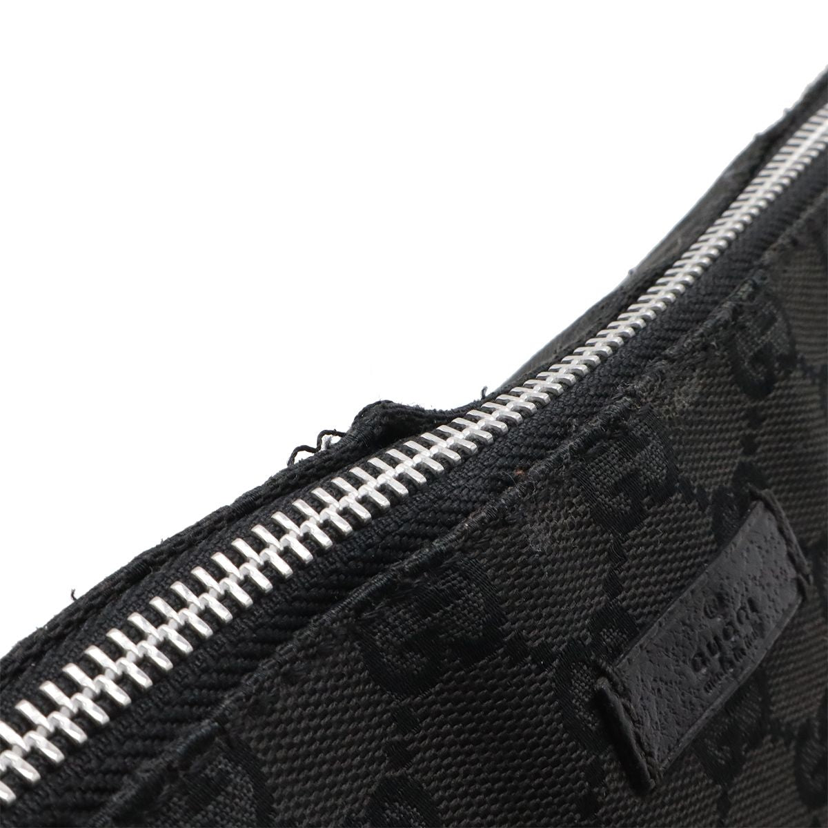Gucci GG Canvas Shoulder Bag Crossbody Leather Black — view 5