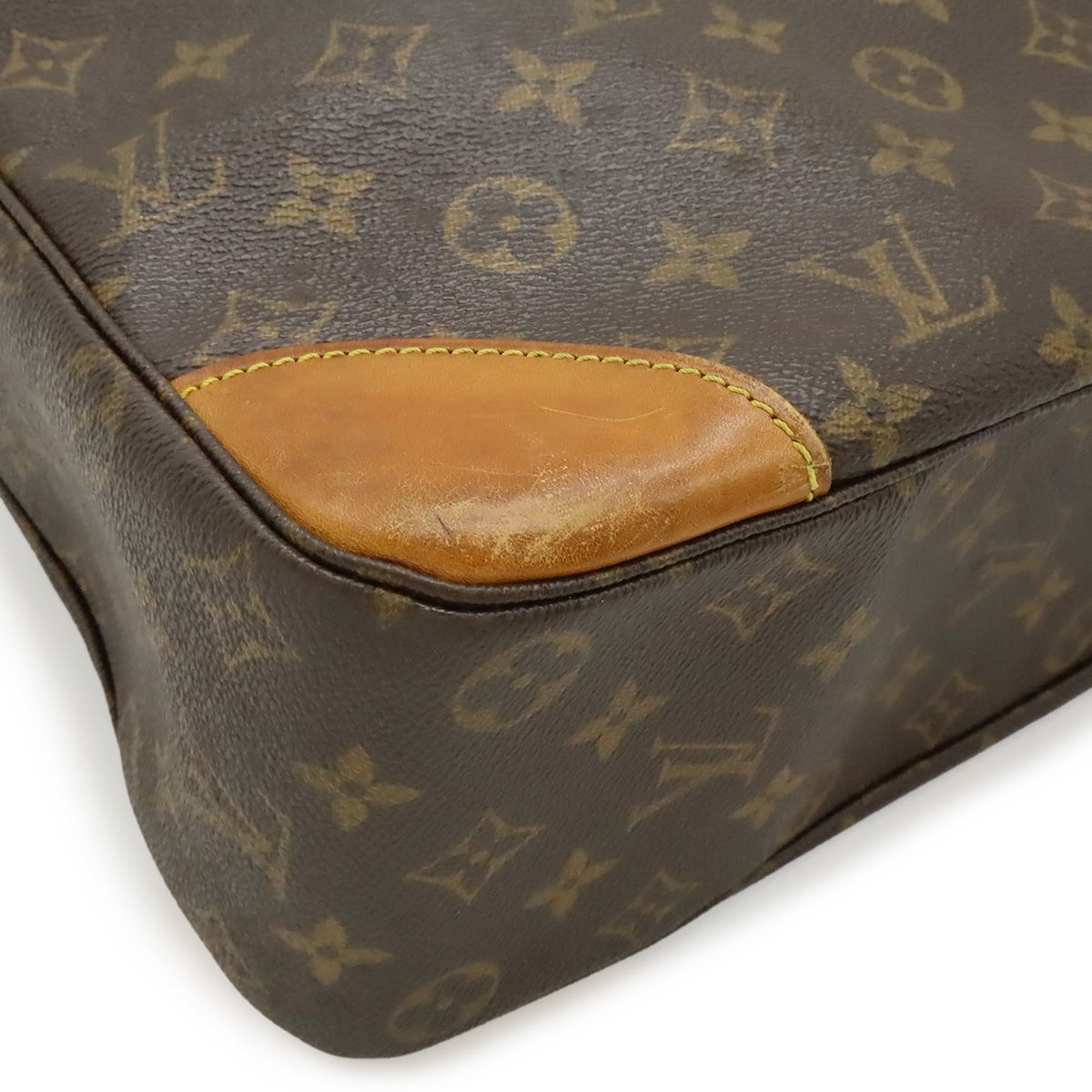 Louis Vuitton Monogram Boulogne 35 Shoulder Bag — view 3