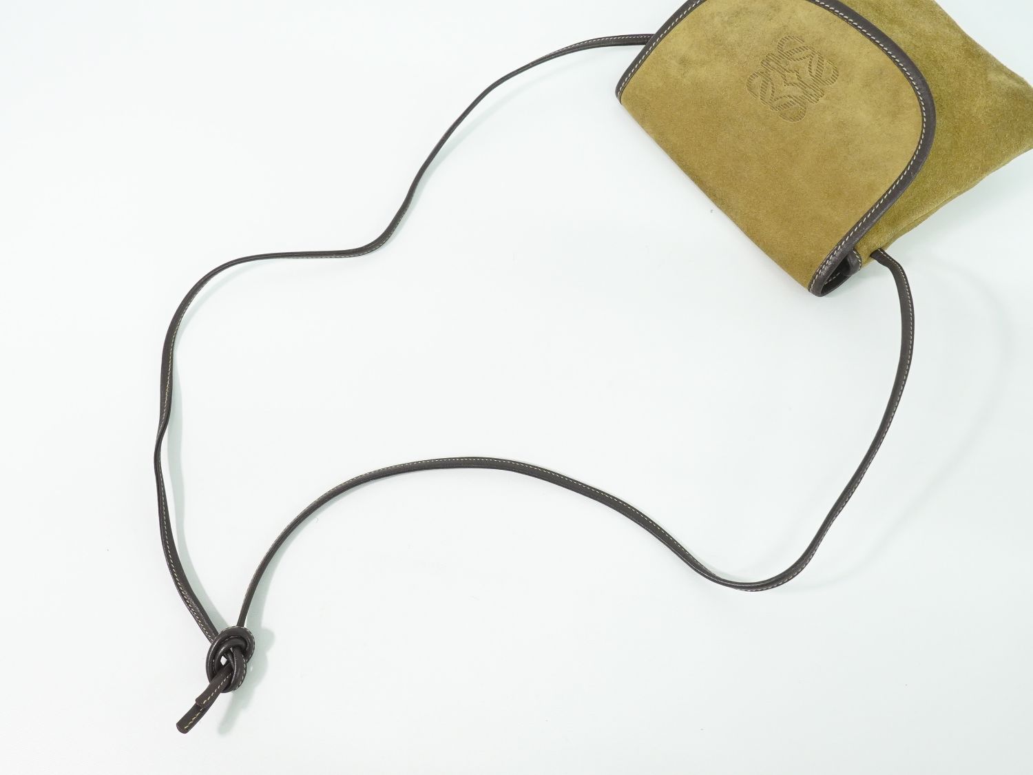 Loewe Anagram Shoulder Bag Pochette Suede Leather Brown — view 4