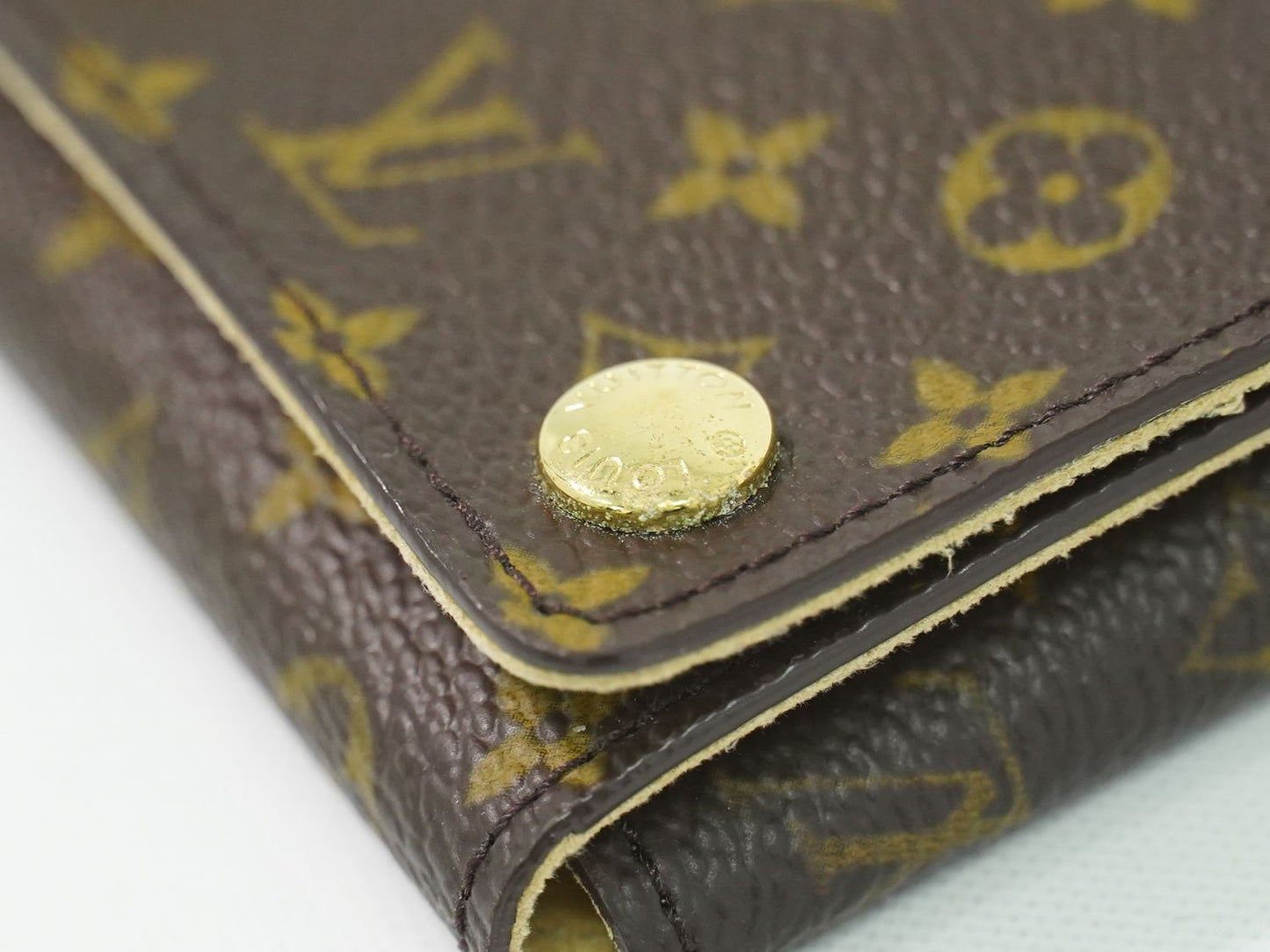 Louis Vuitton LV Monogram Case Brown Shoulder Bag — view 7