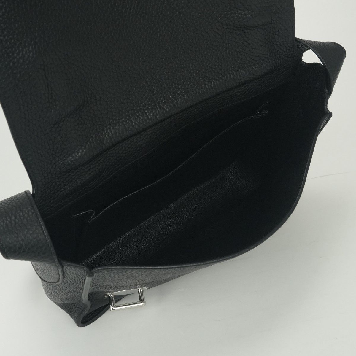 Hermes Steve Caporal 27 Shoulder Bag Taurillon Clemence Noir Black Silver — view 8