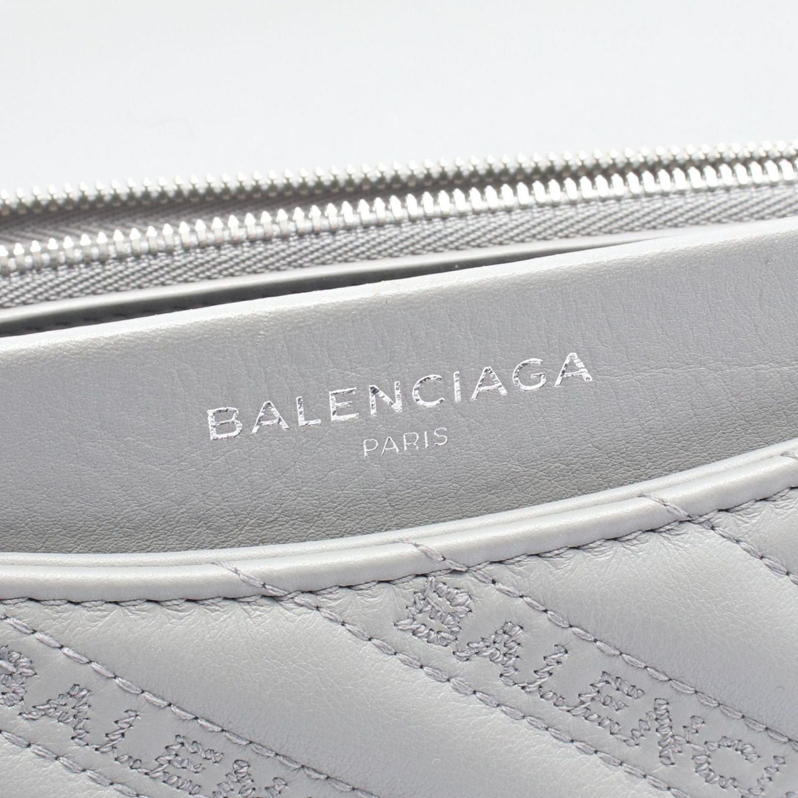 Balenciaga Shoulder Bag BB Round Gray Leather BB Chain — view 4