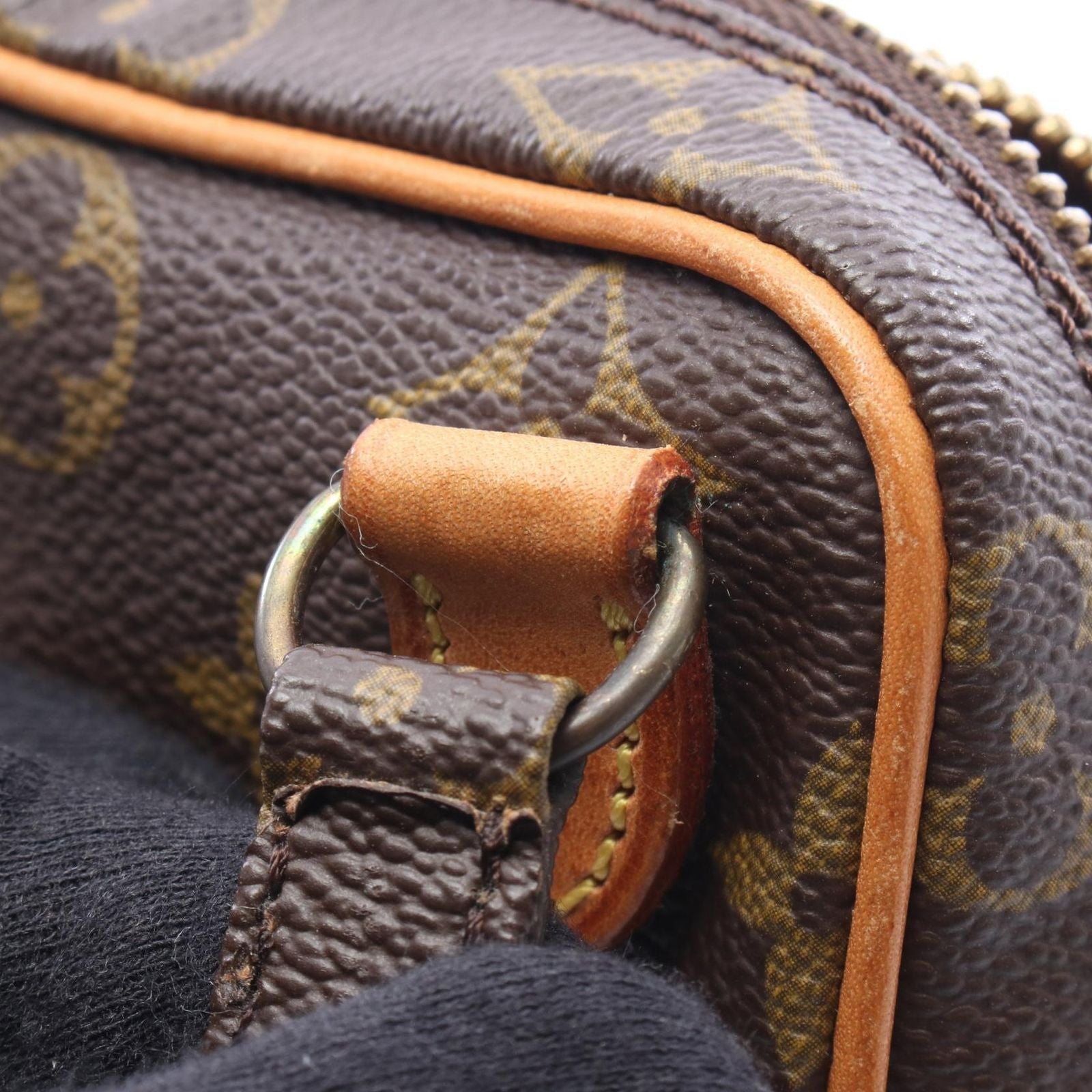 Louis Vuitton Shoulder Bag Mini Amazon Canvas Leather — view 9
