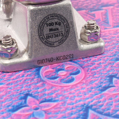 Louis Vuitton Skateboard LV Logo Gradient — view 5