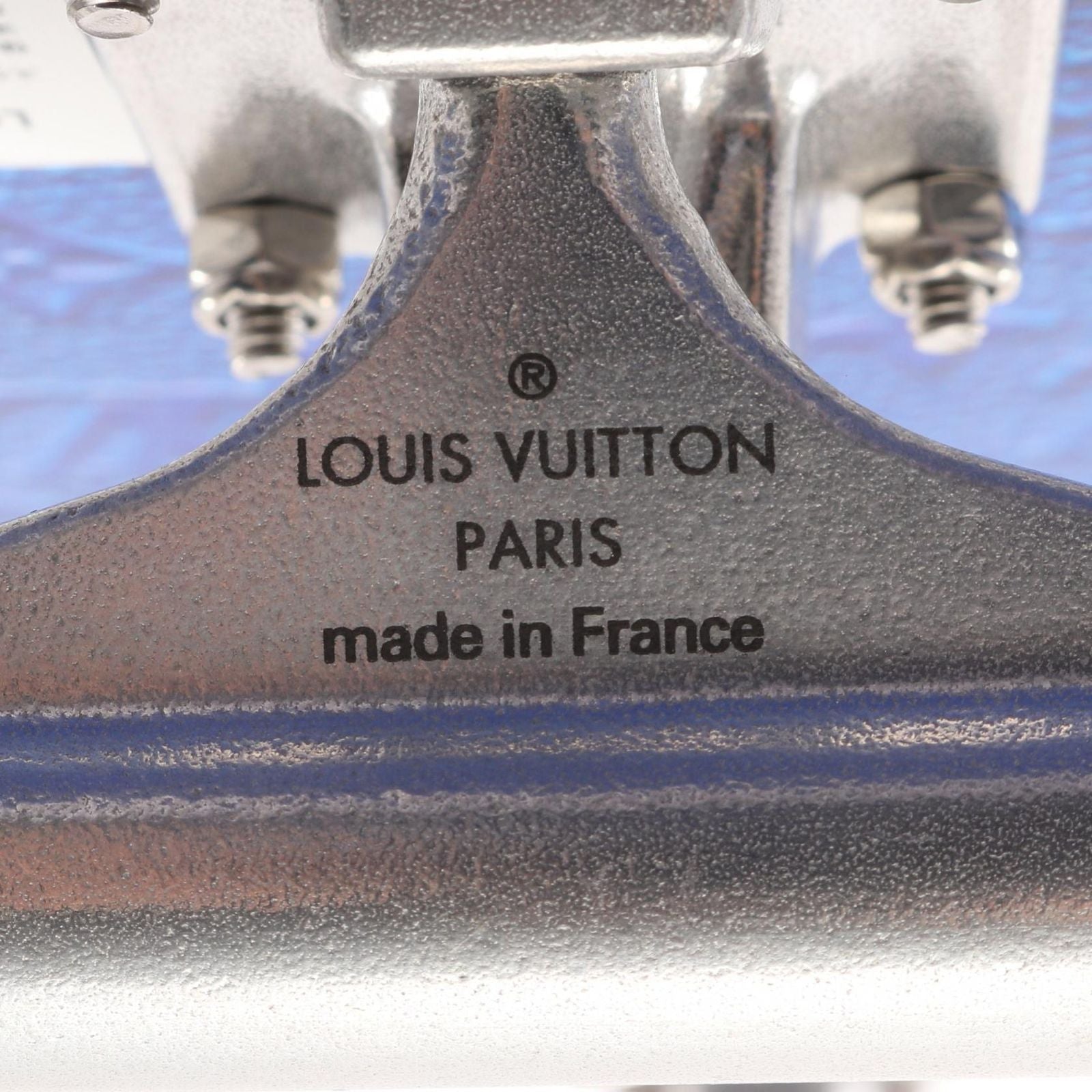 Louis Vuitton Skateboard LV Logo Gradient — view 4