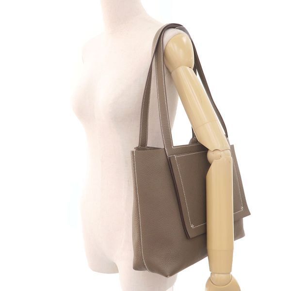 Hermes Cavasserie 31 Shoulder Bag — view 9