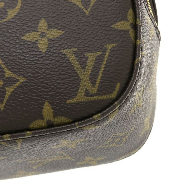Louis Vuitton Monogram Spontini Messenger Bag — view 5