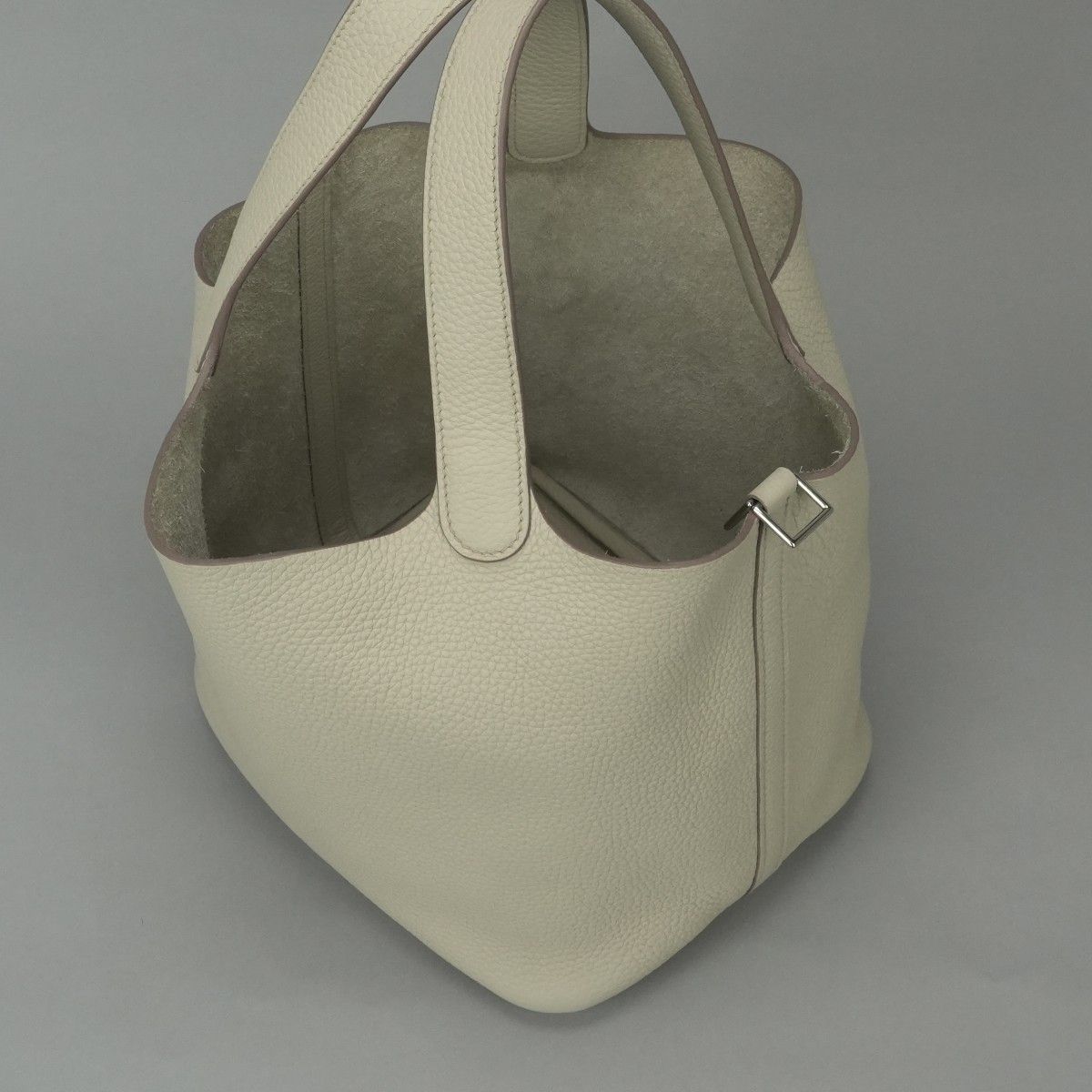 Hermes Picotin Lock MM 22 Tote Taurillon Clemence Cles Craie White Silver — view 7
