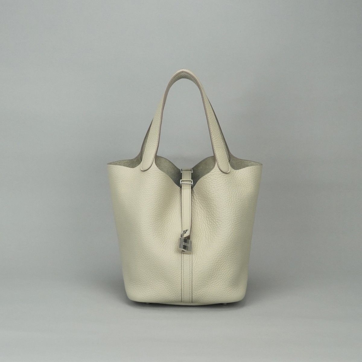 Hermes Picotin Lock MM 22 Tote Taurillon Clemence Cles Craie White Silver