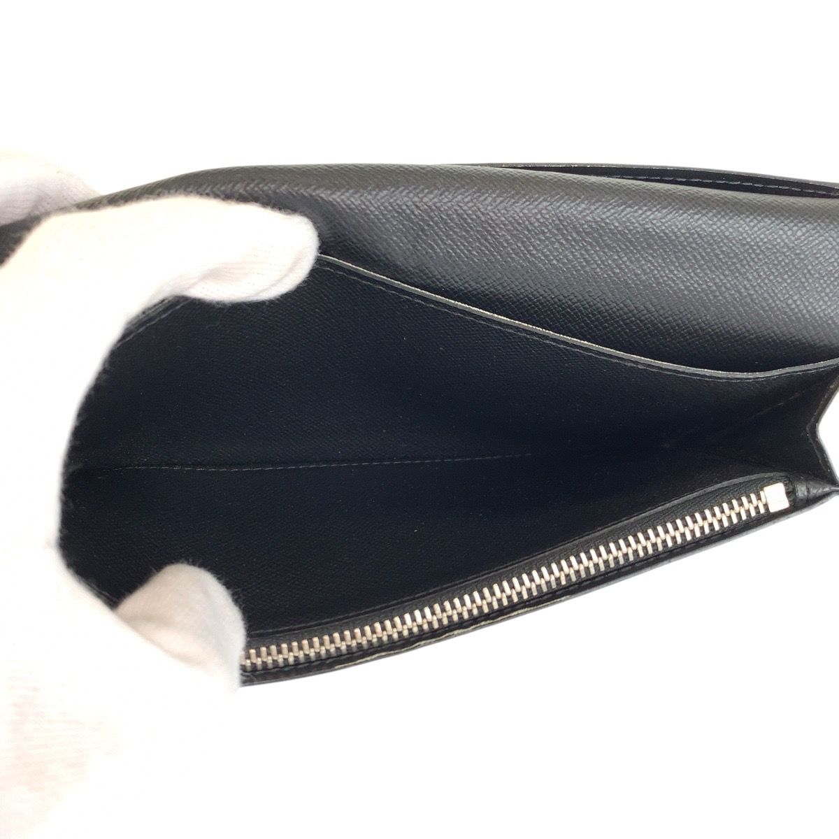 Louis Vuitton Taiga Portefeuille Brazza Noir Black Wallet — view 5