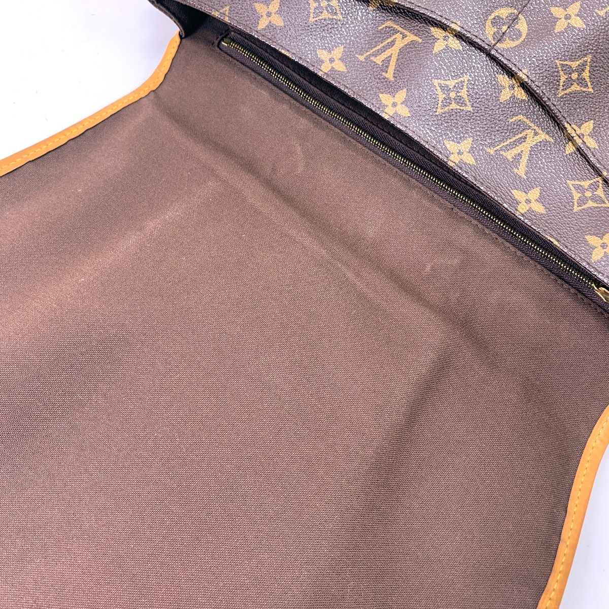 Louis Vuitton Monogram Menil Montan MM Shoulder Bag — view 9