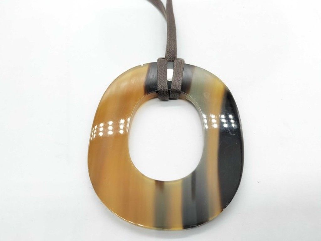 Hermes Necklace Ismu Brown Buffalo Horn Series Button — view 3
