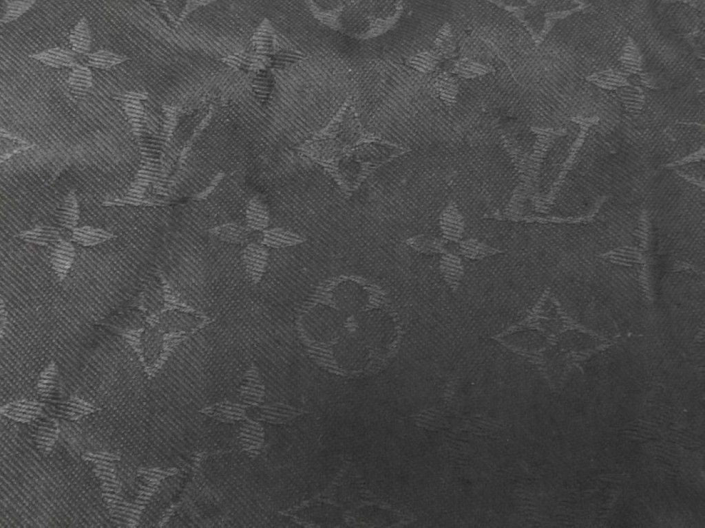 Louis Vuitton Shawl Monogram Black Silk 60% Wool Scarf — view 4