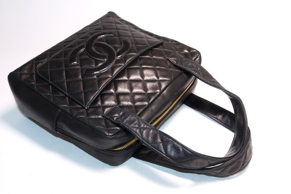 Chanel Quilted Jumbo CC Logo Leather Handbag — view 6