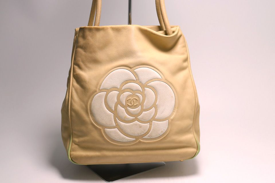 Chanel Camellia Leather Shoulder Bag — view 2