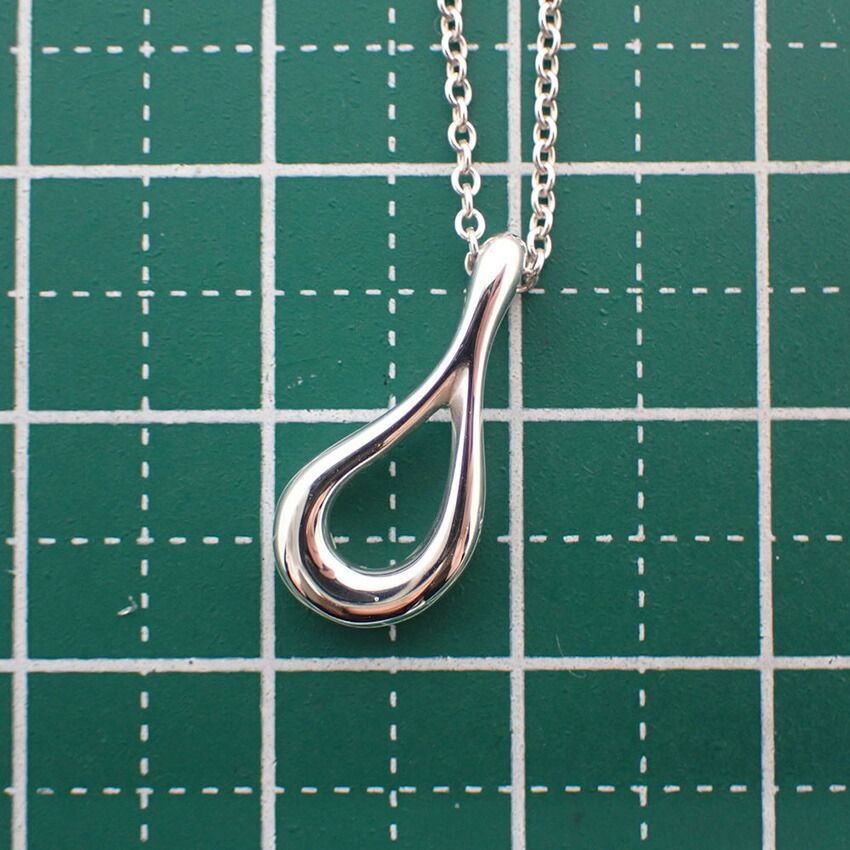 Tiffany & Co 925 Teardrop Pendant Necklace — view 9