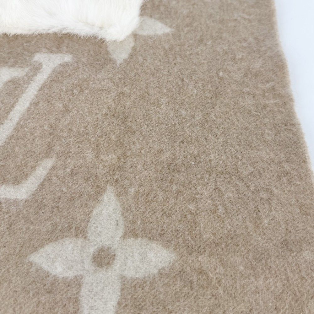 Louis Vuitton Scarf Monogram Cordray Cavic Cashmere Mink Beige Ivory Winter — view 6