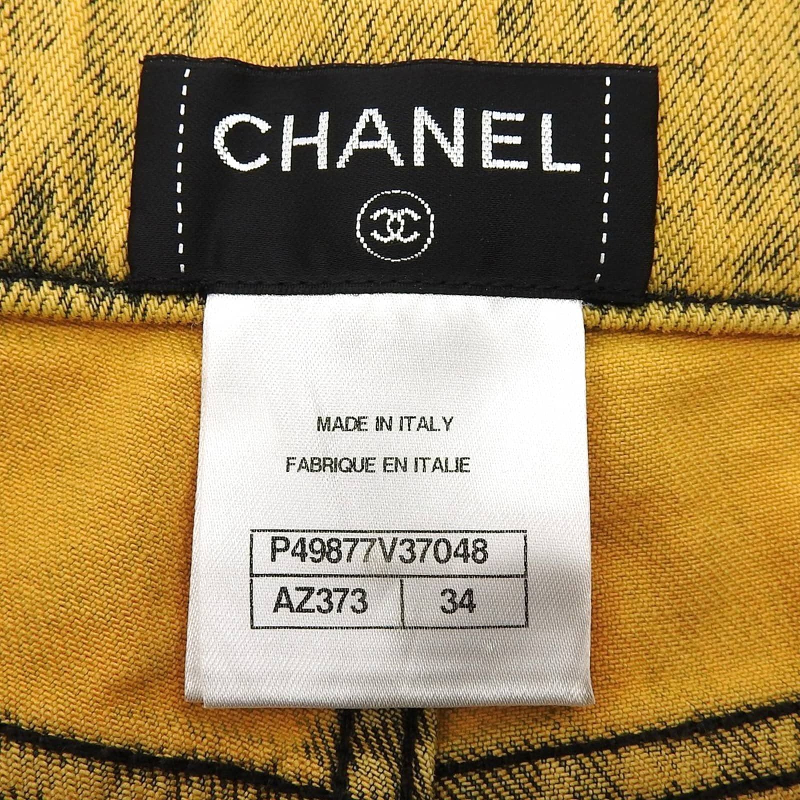 Chanel Cotton CC Logo Buttoned Skinny Denim Pants Yellow 34 — view 7