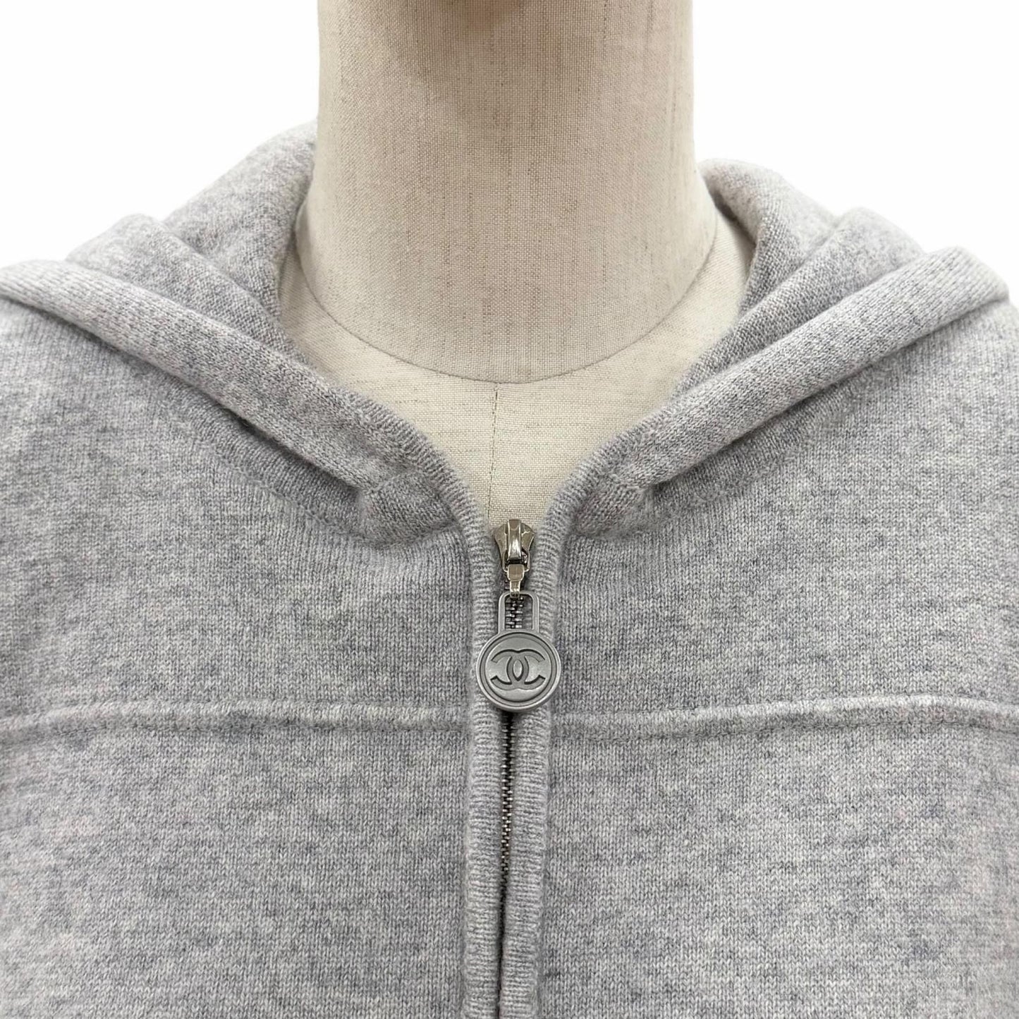 Chanel Cashmere CC Logo Button Decoration Double Zip Hoodie Gray 46 OK — view 4