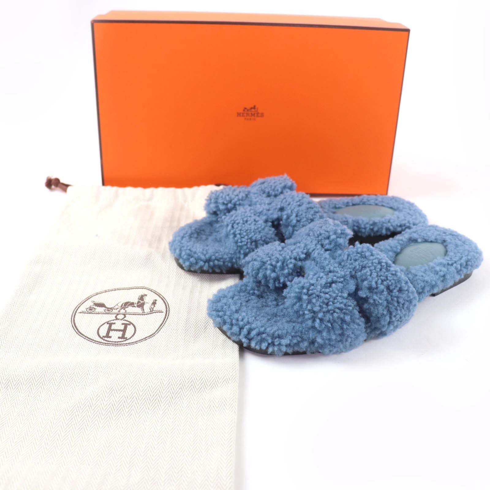 Hermes Oran Shearling Leather Mules Flat Sandals Blue — view 2
