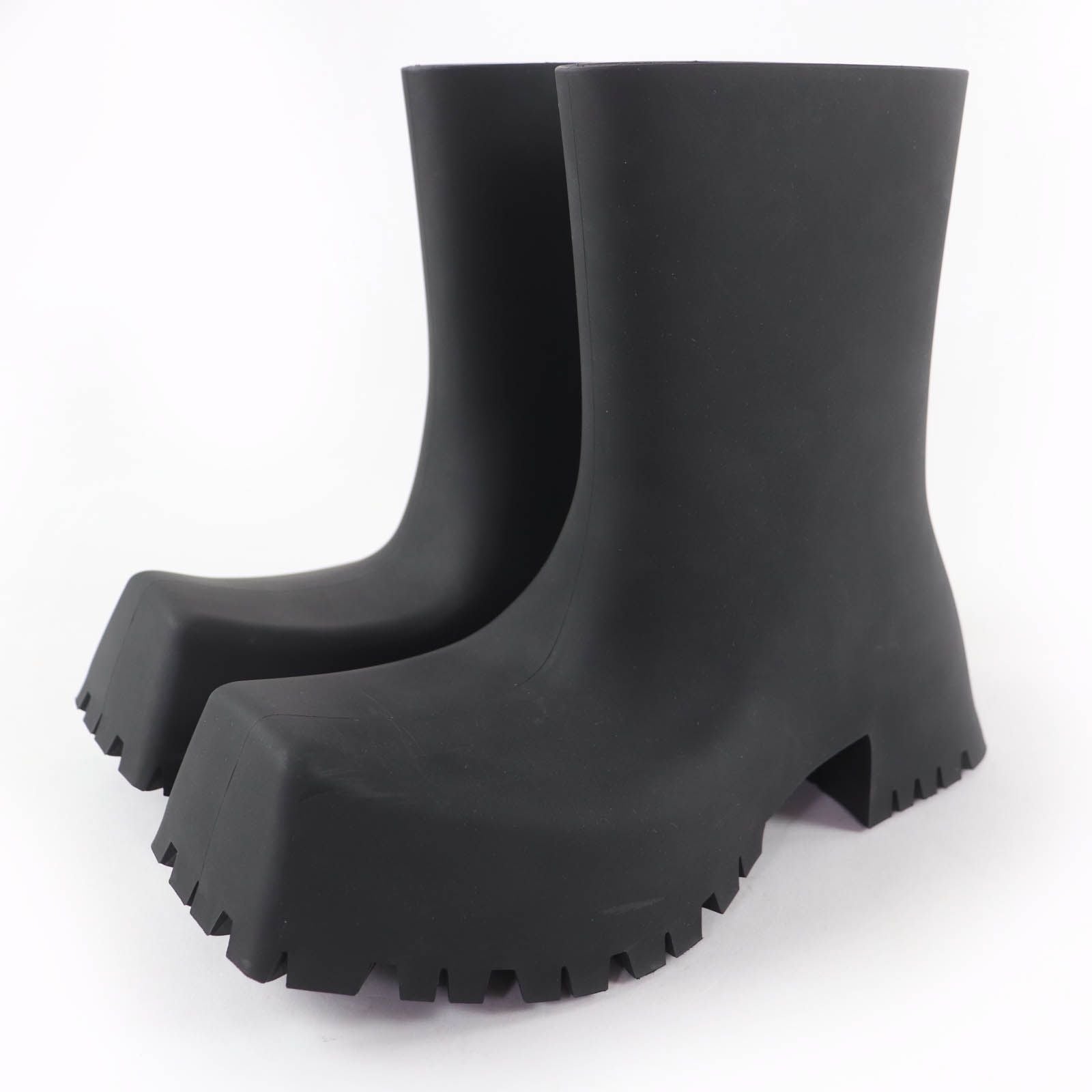 Balenciaga Trooper Short Boots Black