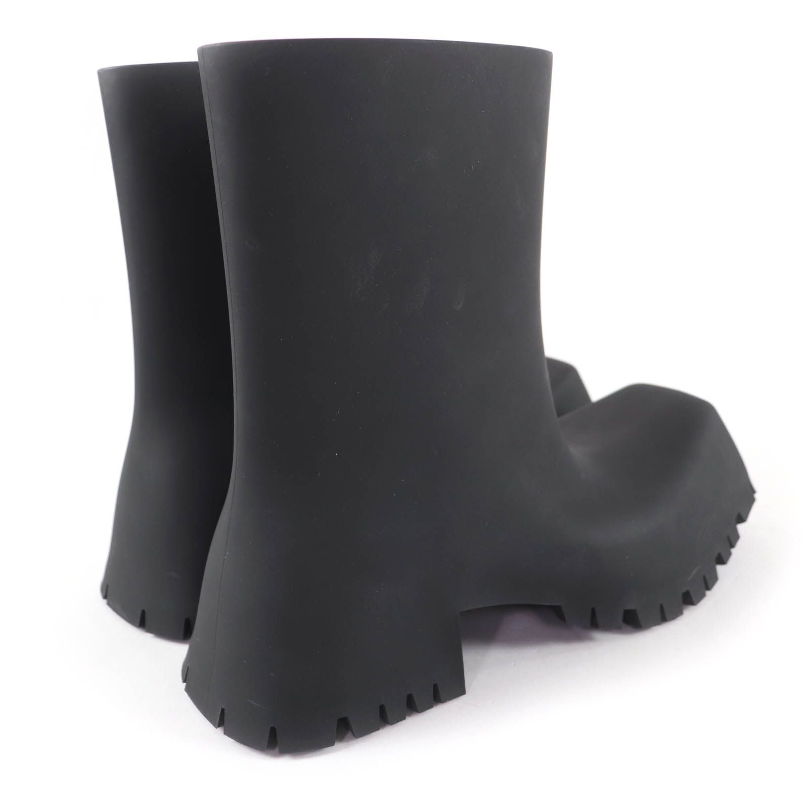 Balenciaga Trooper Short Boots Black — view 3