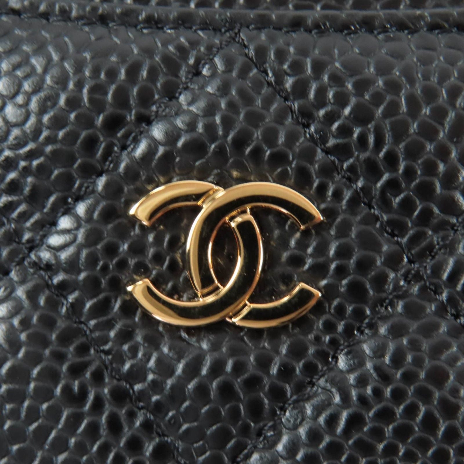 Chanel Caviar Leather CC Logo Quilted Card Case Black Gold — view 7