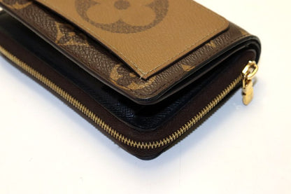 Louis Vuitton Monogram Giant Reverse Portefeuille Lou Leather Bifold Wallet — view 5
