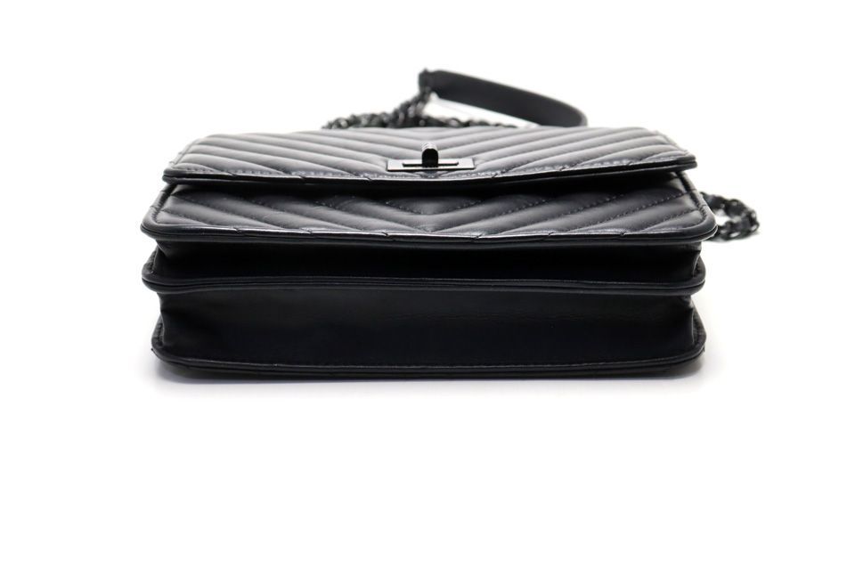 Chanel Chez Blanc 2.55 Gunmetal Leather Chain Wallet — view 3
