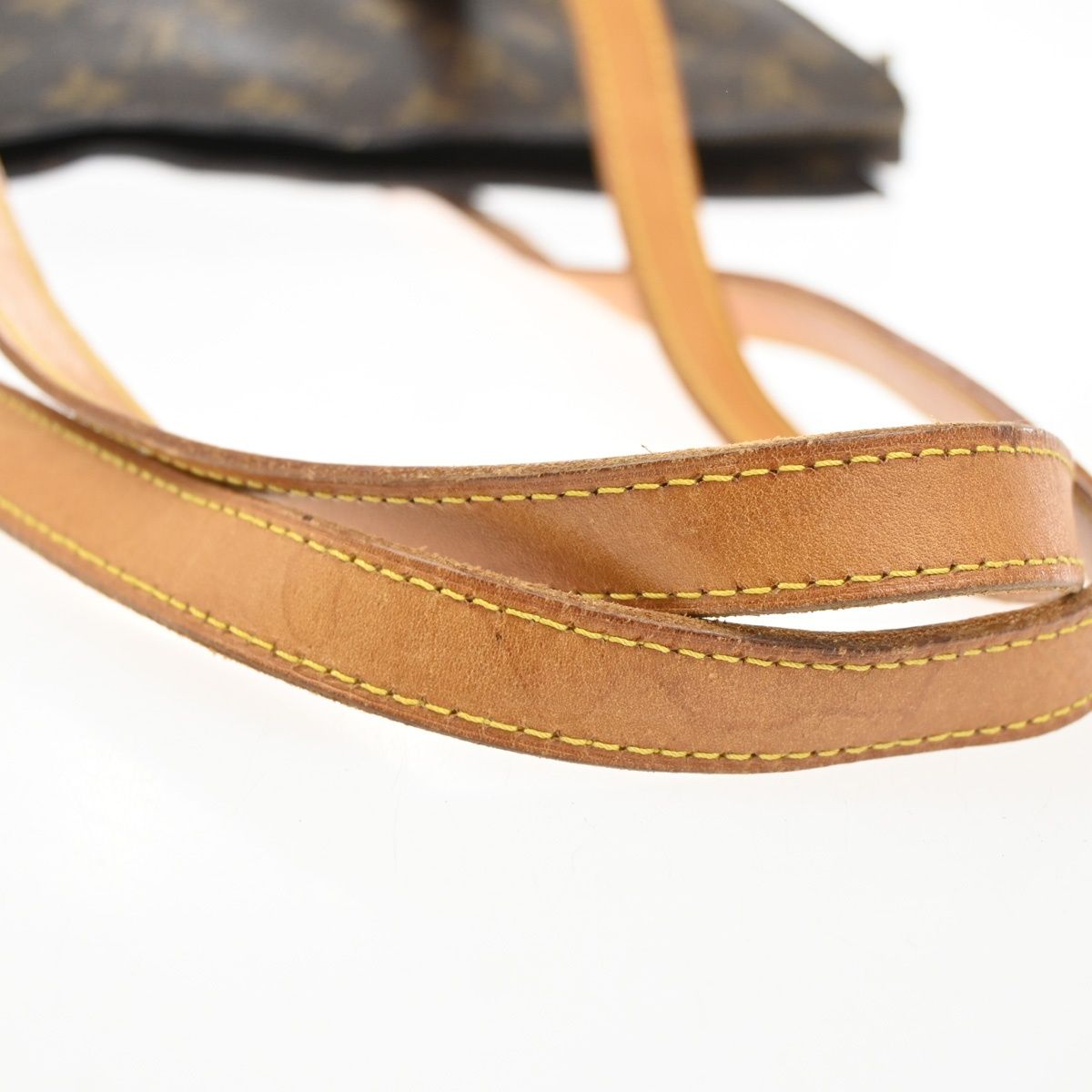 Louis Vuitton Babylon Shoulder Bag Monogram Leather — view 9