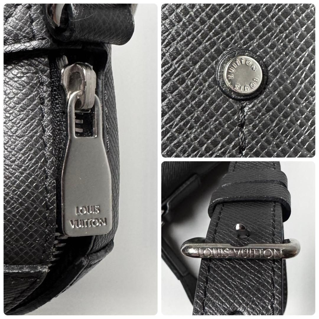 Louis Vuitton Taiga Pochette Grigori Shoulder Bag — view 9