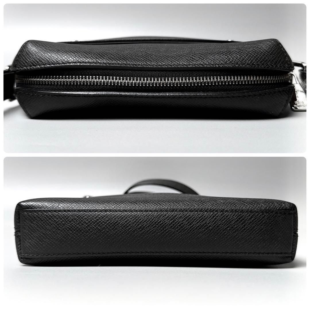 Louis Vuitton Taiga Pochette Grigori Shoulder Bag — view 6