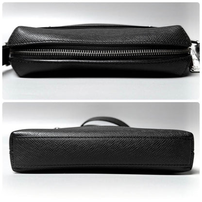 Louis Vuitton Taiga Pochette Grigori Shoulder Bag — view 6
