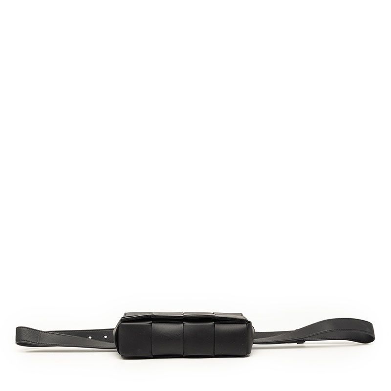 Bottega Veneta Maxi Intrecciato Cassette Belt Bag Black Leather — view 3