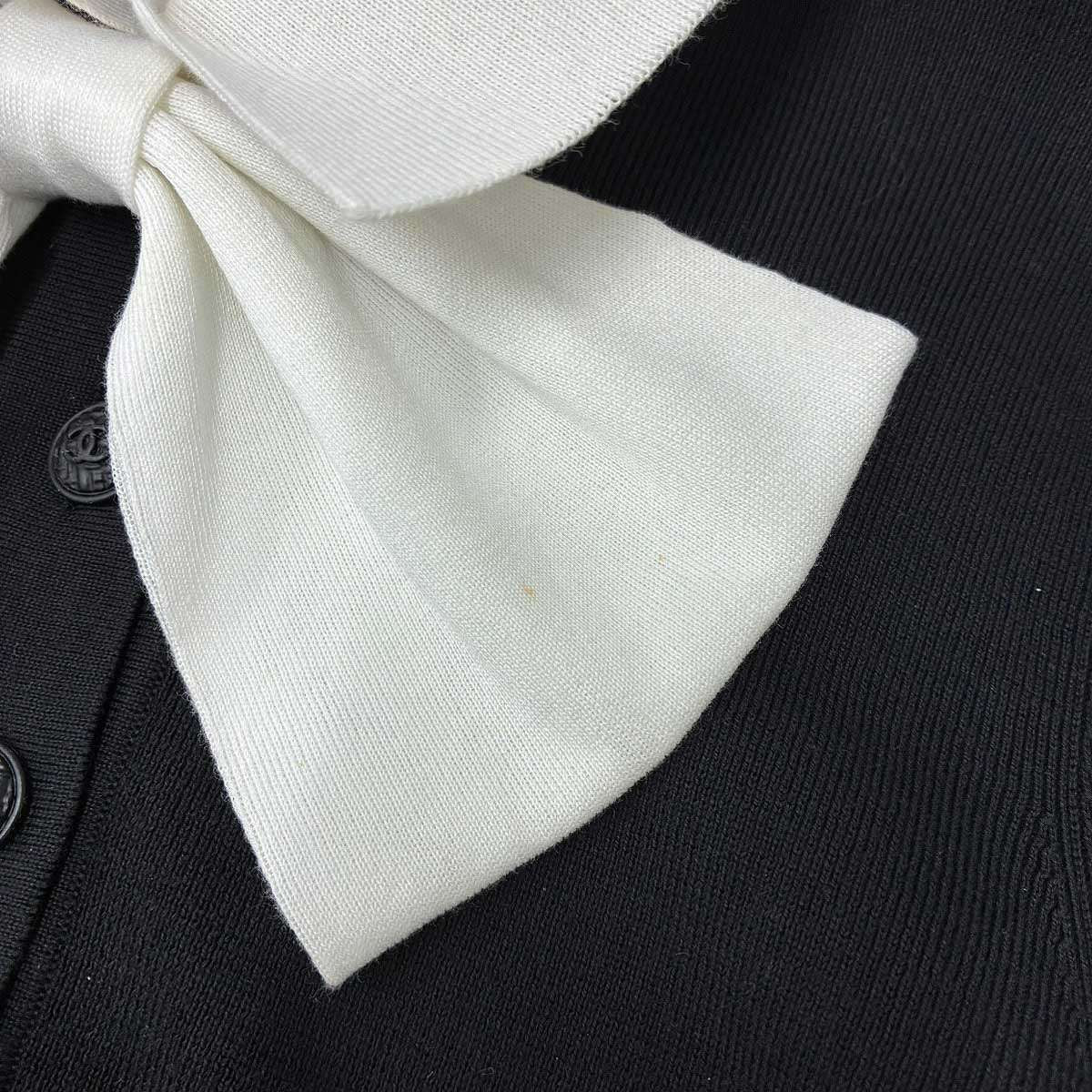 Chanel Long Sleeve Ribbon Knit Polo Shirt Black White 42 — view 9