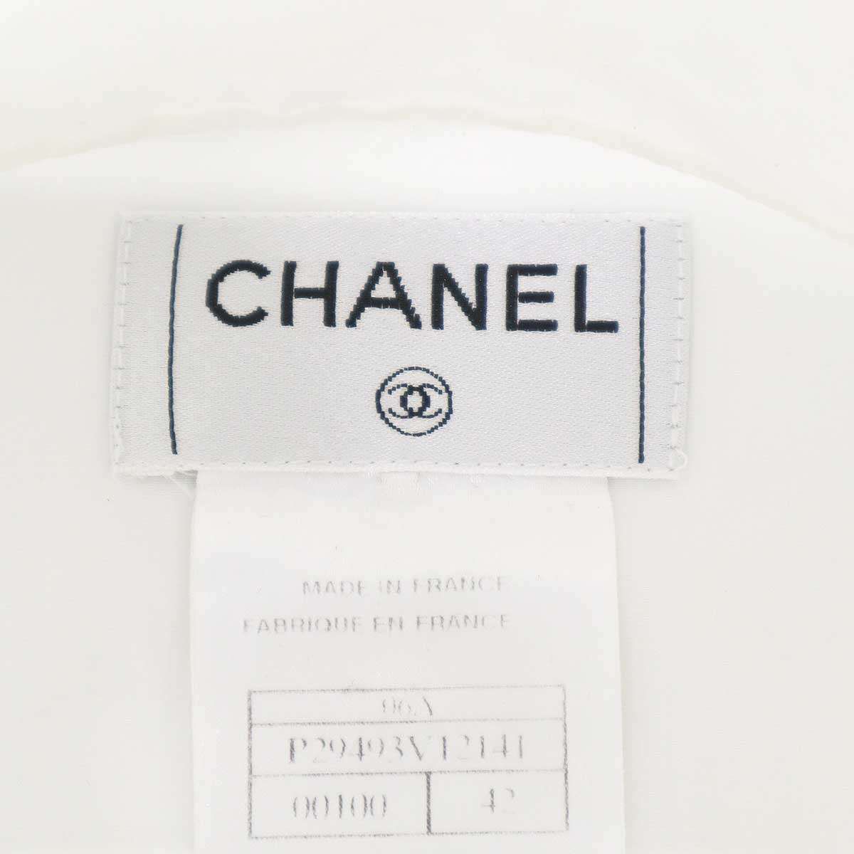 Chanel Bijou Button Sleeveless High Neck Blouse Shirt White 42 — view 3