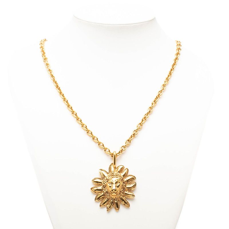 Chanel CC Logo Lion Motif Long Necklace Gold Plated — view 7