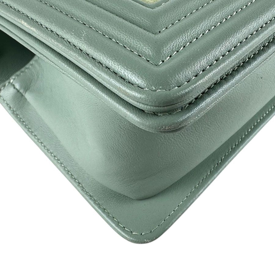 Chanel Shoulder Bag Green — view 8